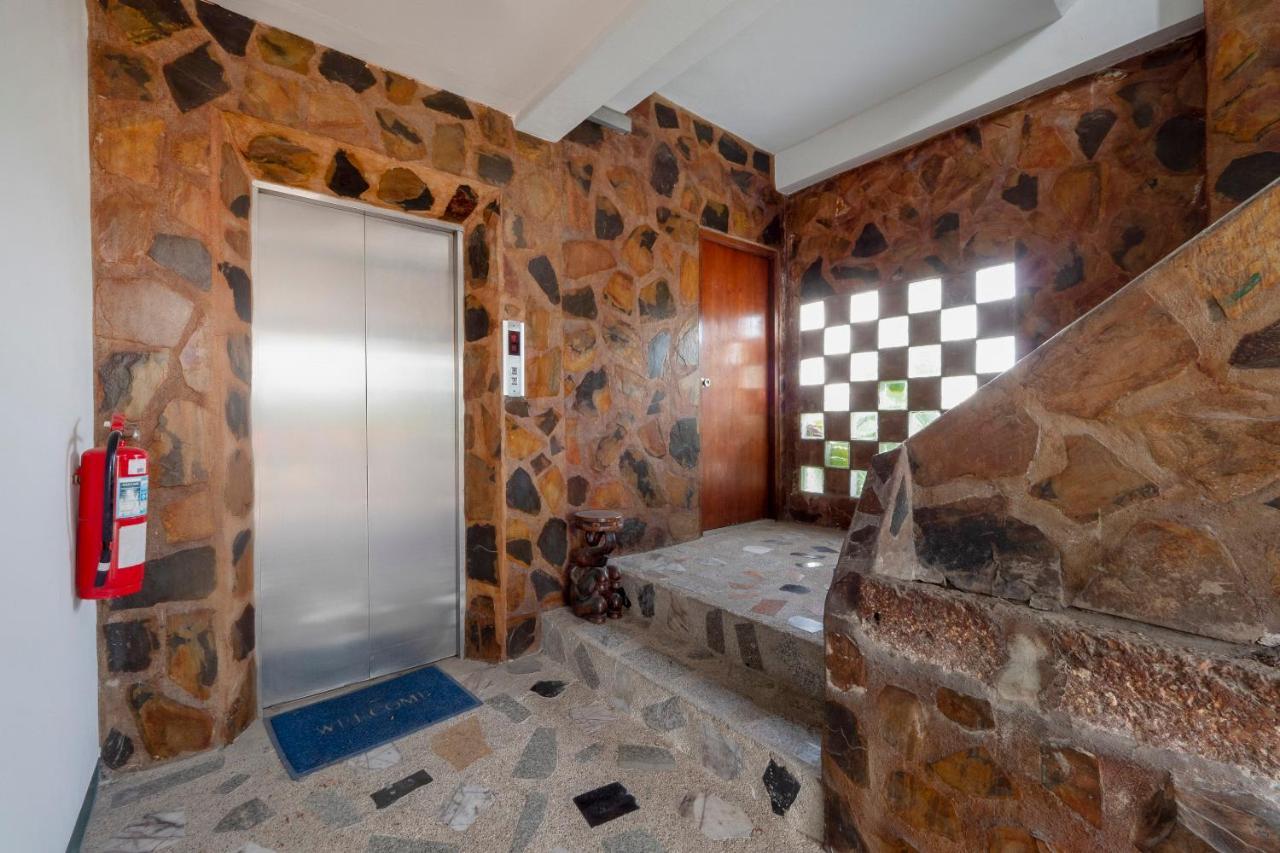 Oyo 75316 Capital Residence Патая Екстериор снимка
