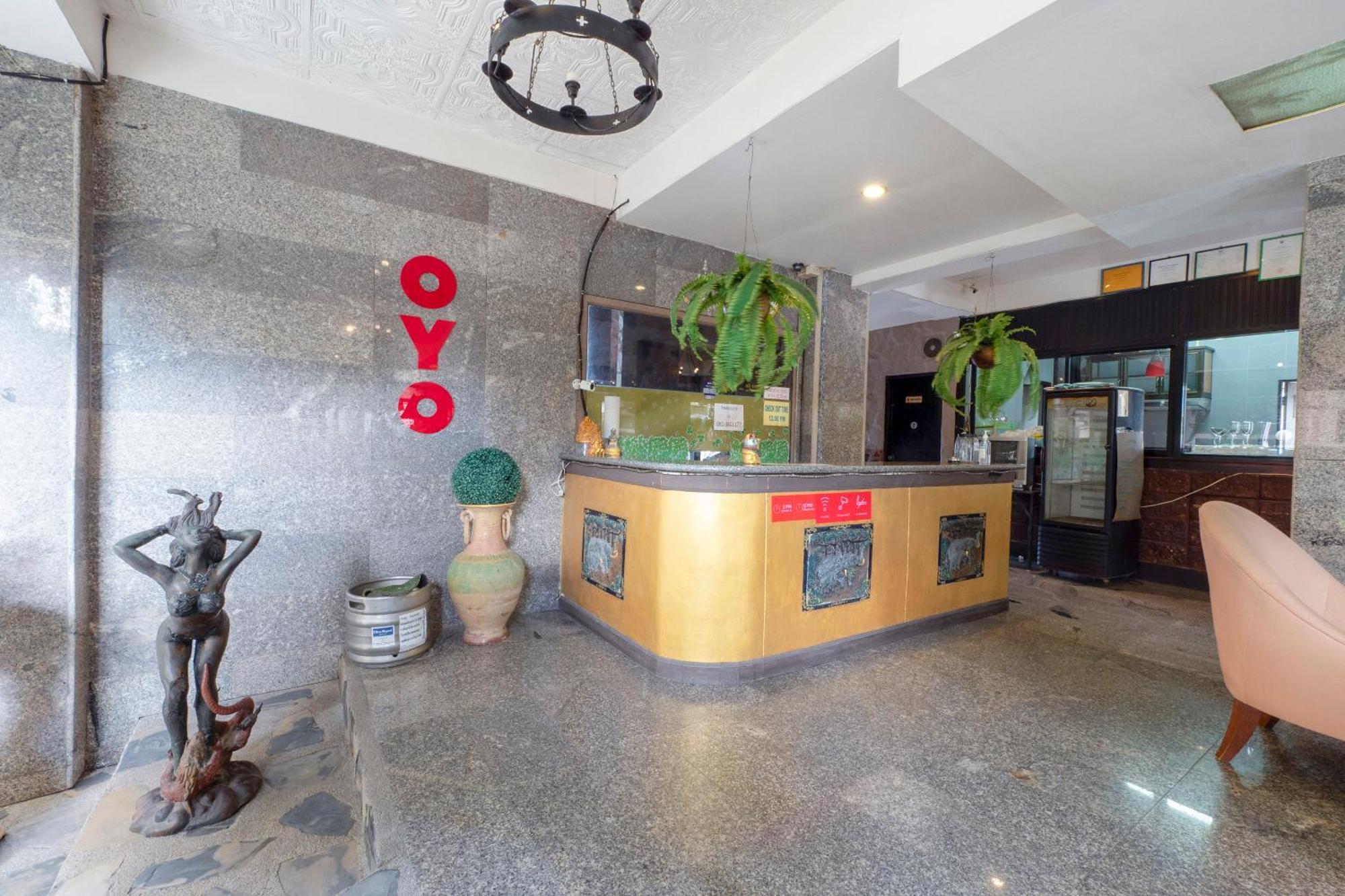 Oyo 75316 Capital Residence Патая Екстериор снимка